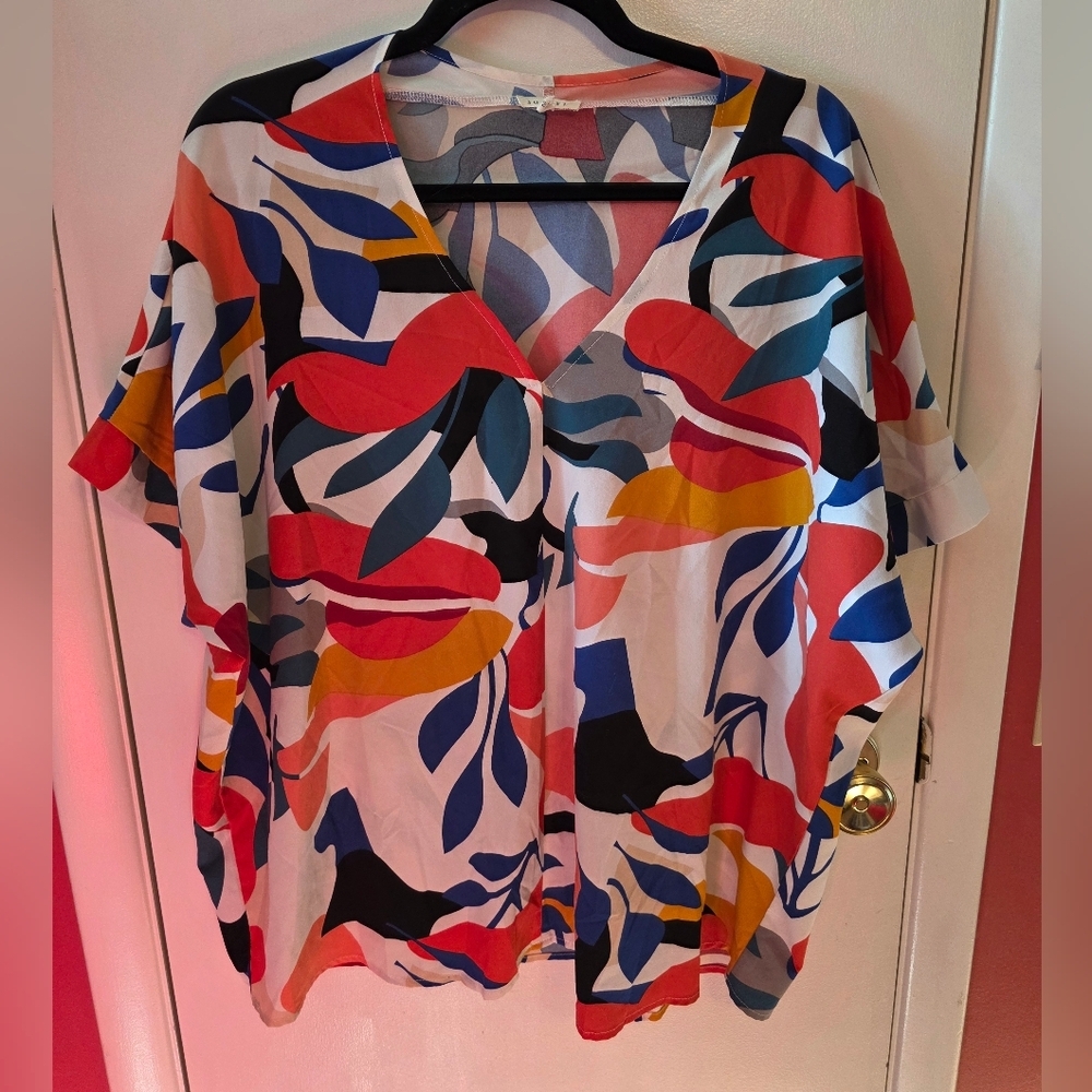 Jodifl Colorful Abstract Print Women's Top Size Medium
